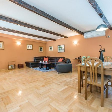 Amazing Home In Bilice With Outdoor Swimming Pool シベニク エクステリア 写真