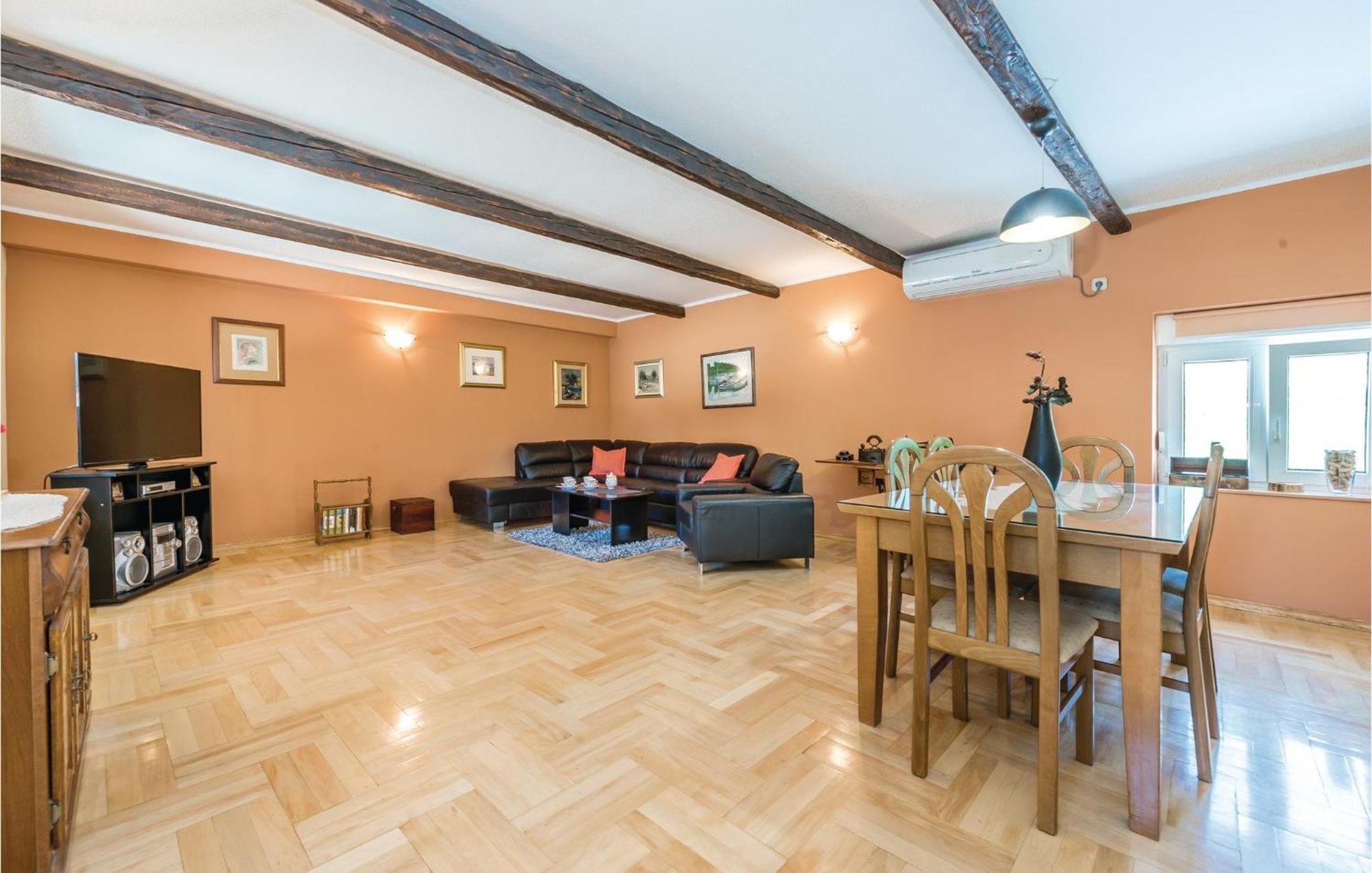 Amazing Home In Bilice With Outdoor Swimming Pool シベニク エクステリア 写真