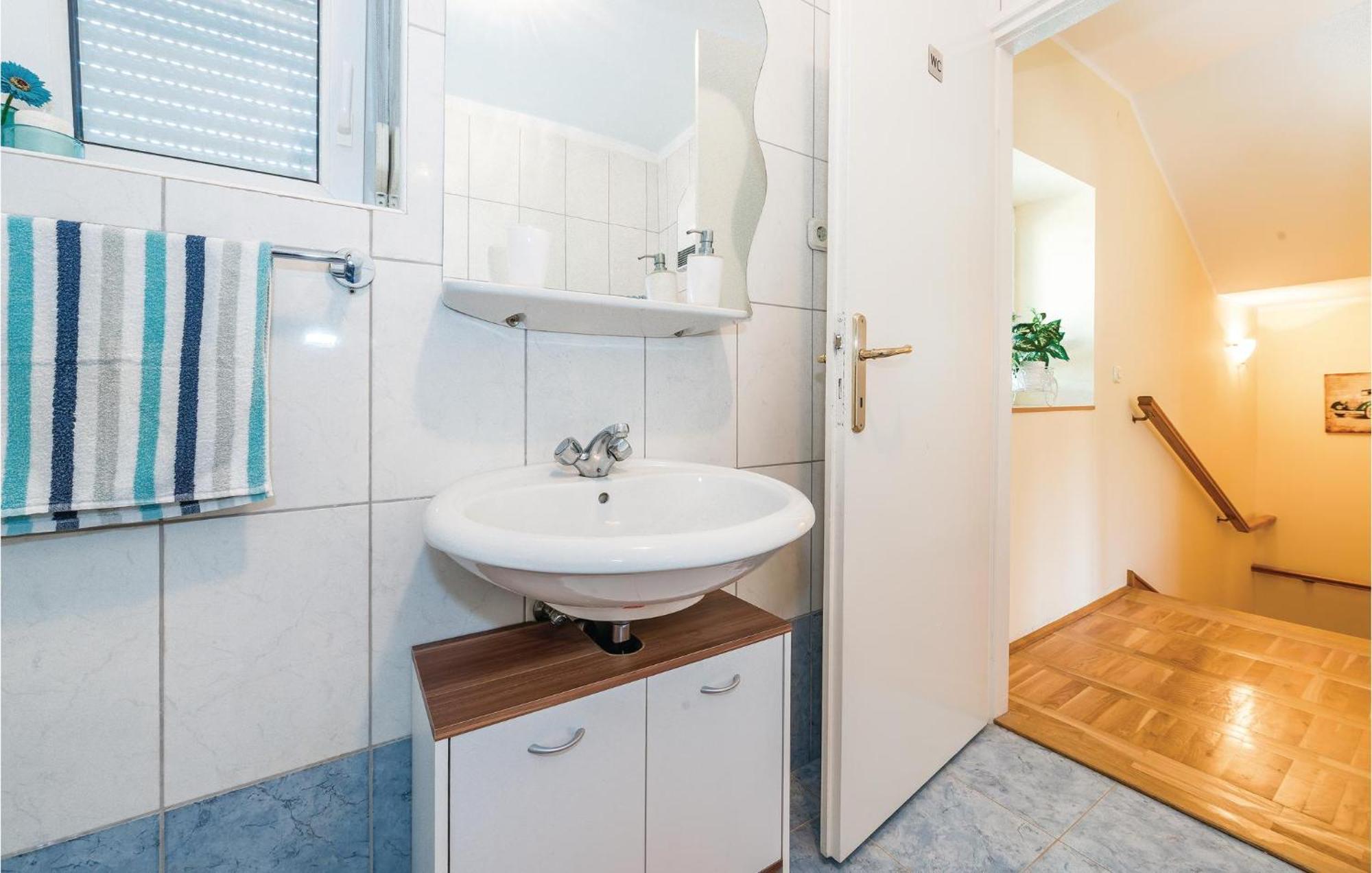 Amazing Home In Bilice With Outdoor Swimming Pool シベニク エクステリア 写真